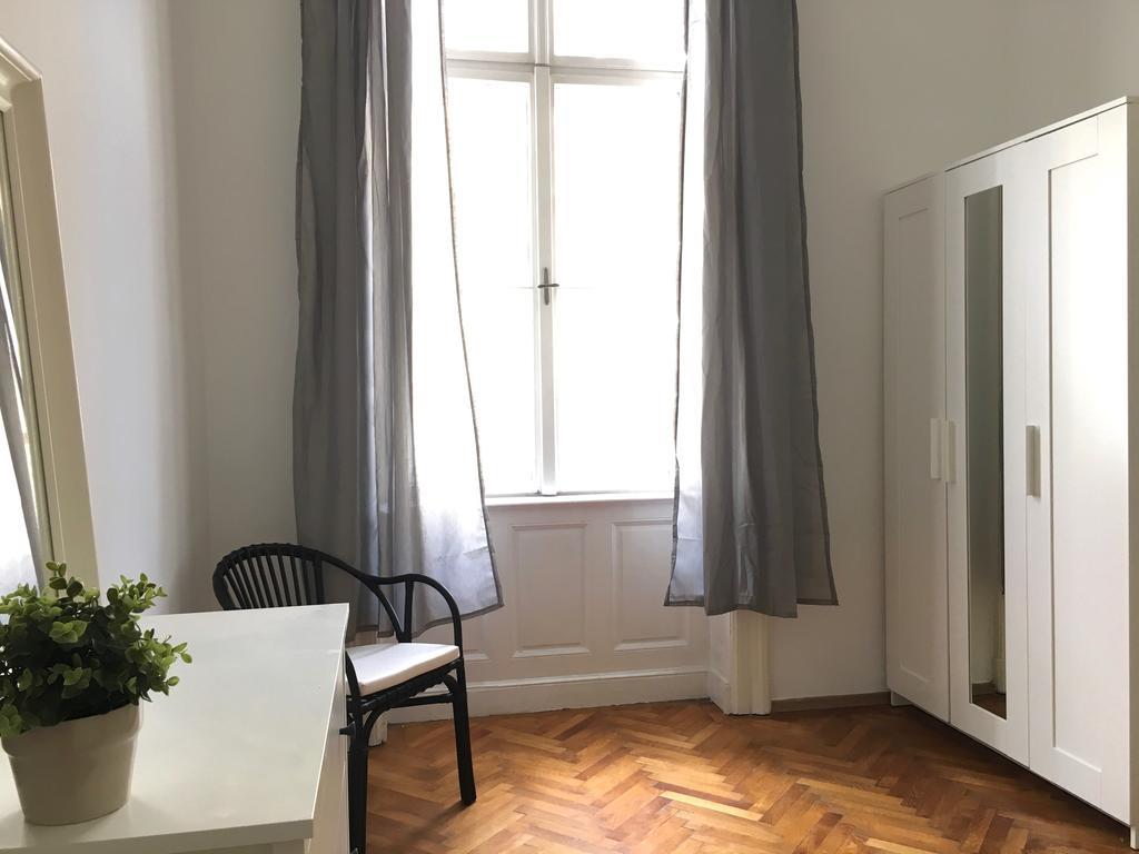 Budget Apartment by Hi5-Rákoczi 24 Boedapest Buitenkant foto