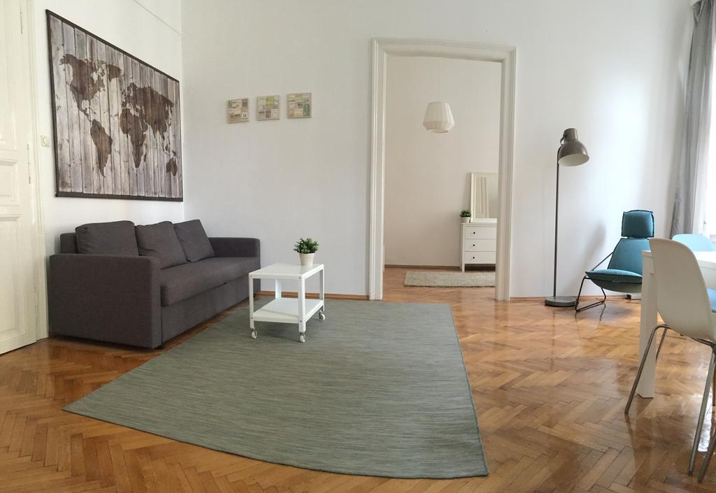 Budget Apartment by Hi5-Rákoczi 24 Boedapest Buitenkant foto