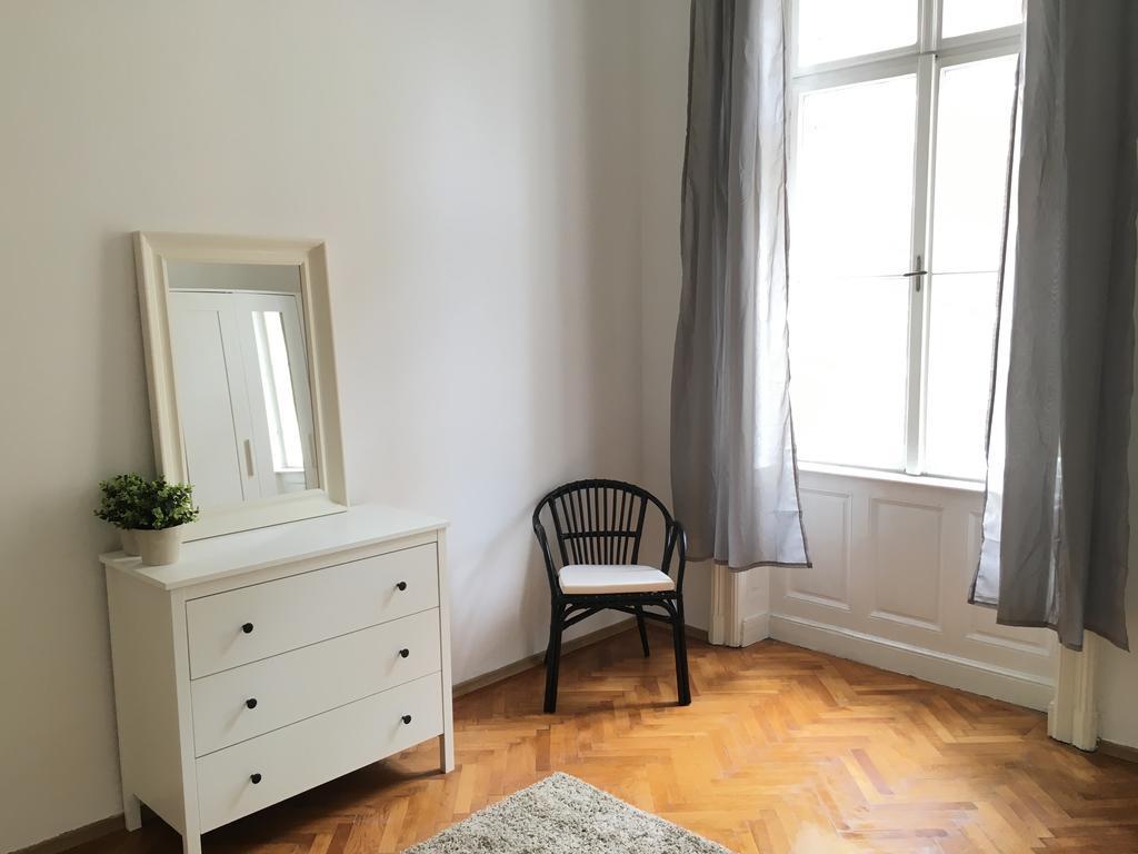 Budget Apartment by Hi5-Rákoczi 24 Boedapest Buitenkant foto
