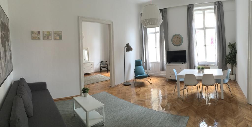 Budget Apartment by Hi5-Rákoczi 24 Boedapest Buitenkant foto